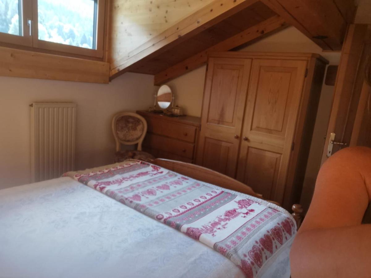 Mansarda A Carciato, Trilocale In Montagna Apartment Dimaro Exterior photo