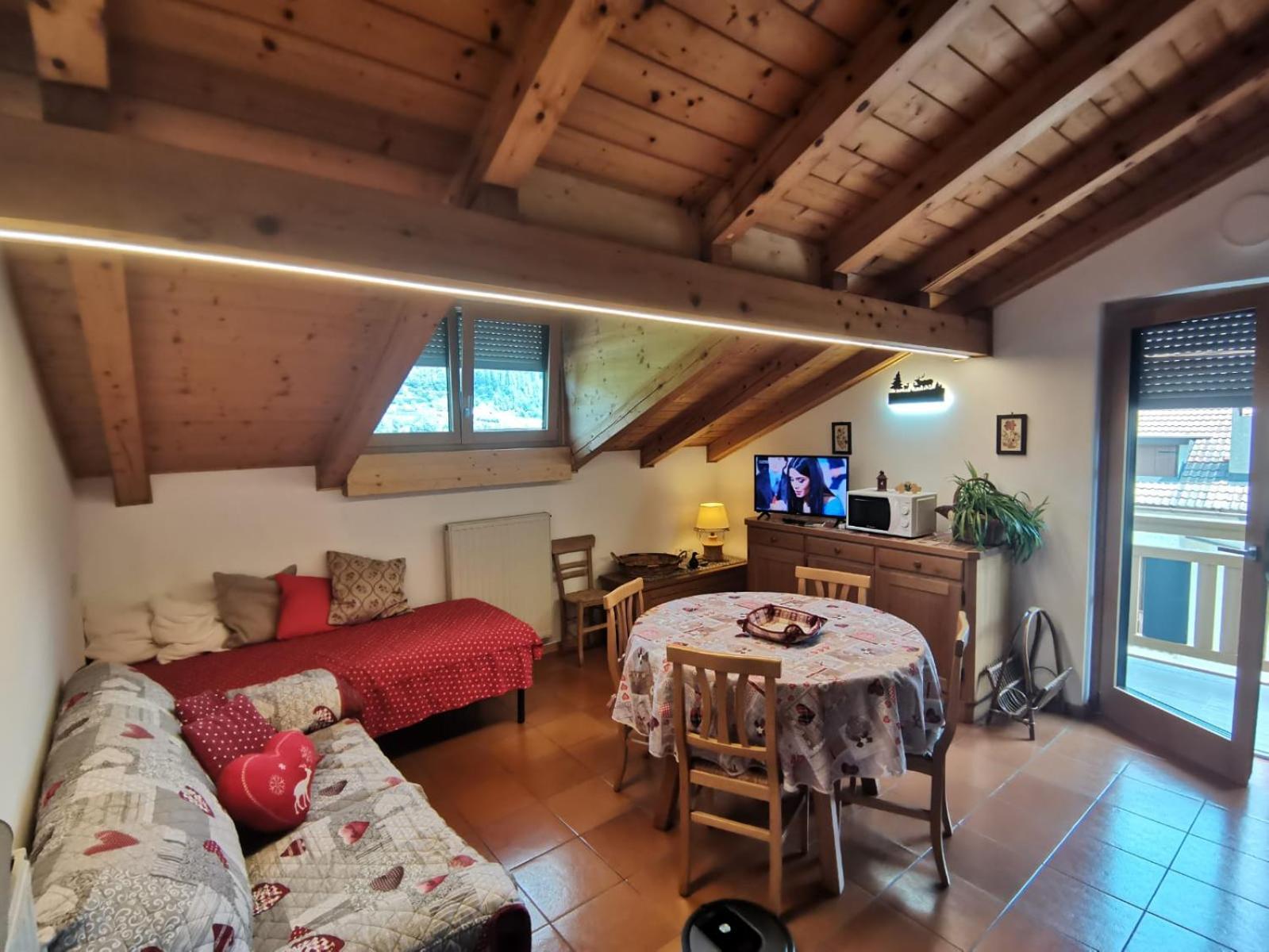 Mansarda A Carciato, Trilocale In Montagna Apartment Dimaro Exterior photo